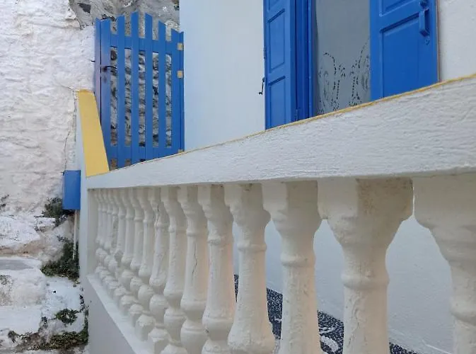 فيلة Quiet Stone House In Nisyros Mandrákion