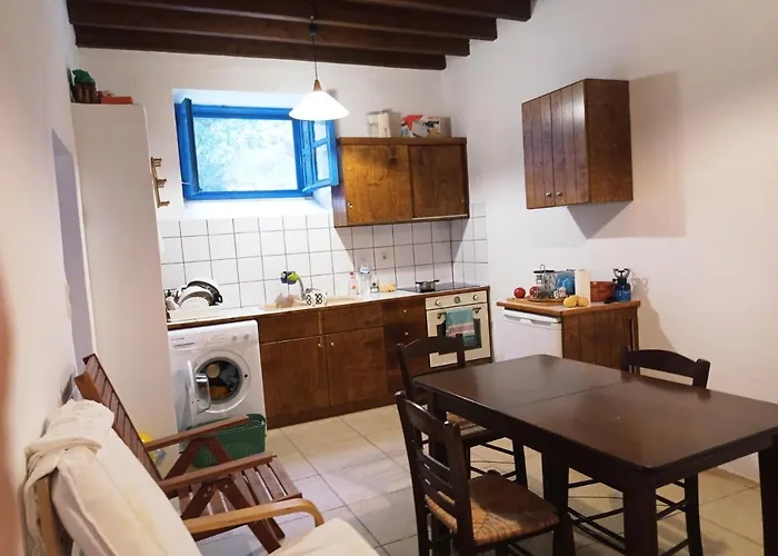 Quiet Stone House In Nisyros Villa Mandrákion