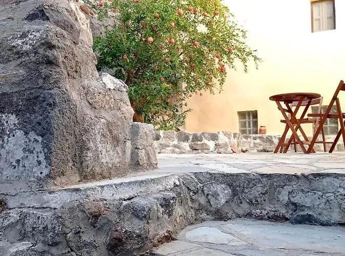 Villa Quiet Stone House In Nisyros *